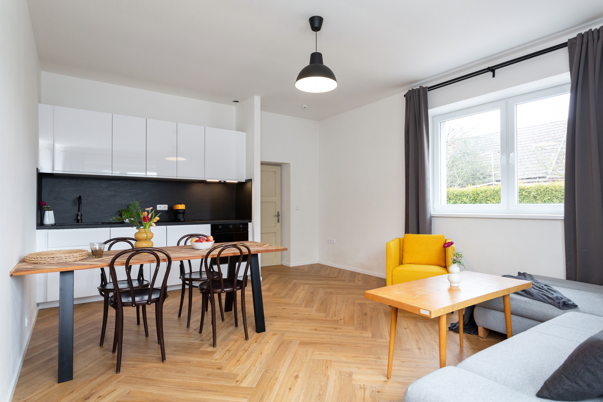 Apartmán 4 — kuchyně a obývák